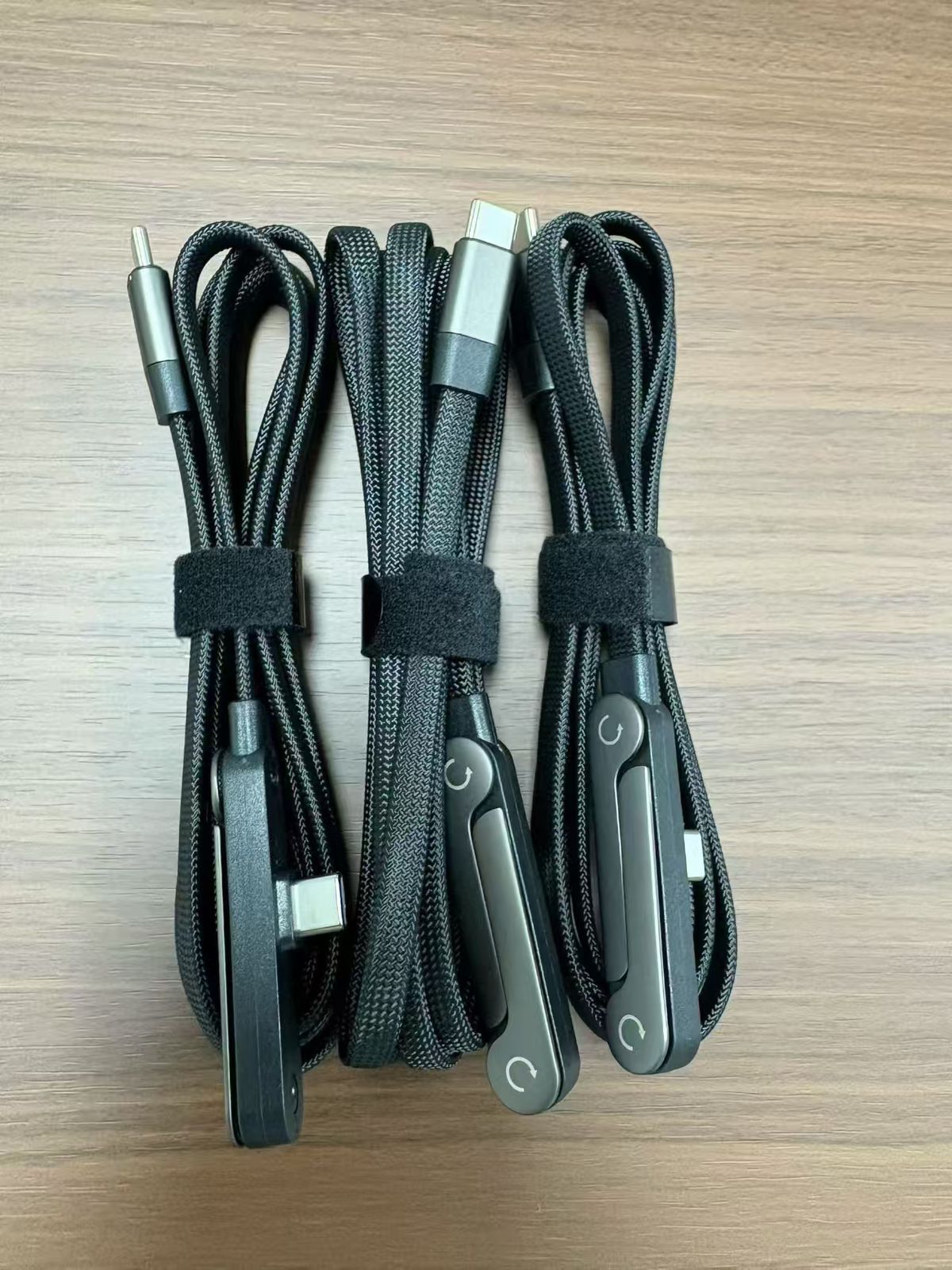 Charging Cable With Foldable Bracket